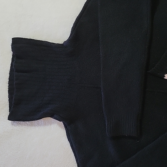 TURTLENECK SWEATER - Picture 3 of 11
